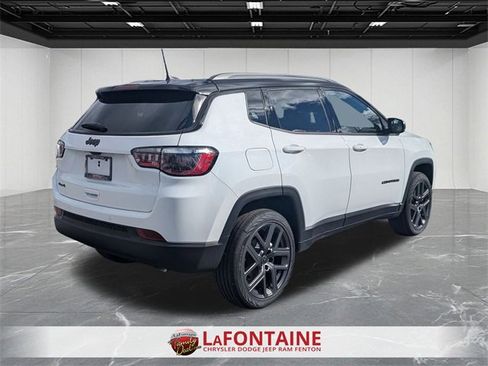 New 2026 Jeep Compass Limited image 5