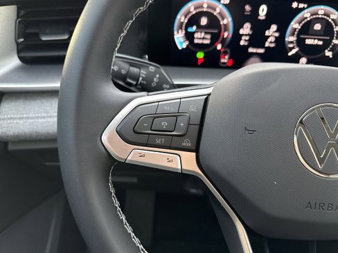 New 2026 Volkswagen Tiguan S AWD/4WD image 13