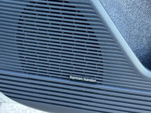 New 2026 Subaru Outback Touring XT image 20