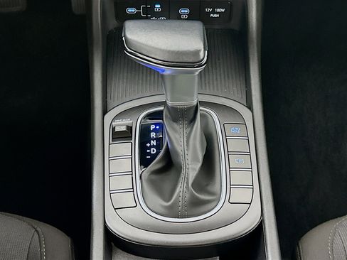 Used 2025 Hyundai Kona SEL image 24