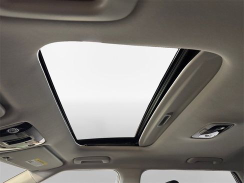 Certified 2024 Kia Seltos SX w/ SX Sunroof Package image 23