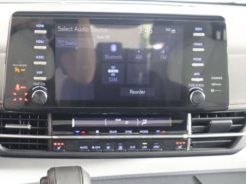 Used 2022 Toyota Sienna XSE image 24