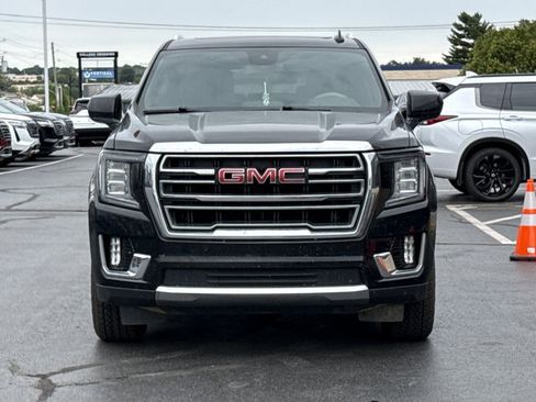 Used 2024 GMC Yukon SLT AWD/4WD image 2