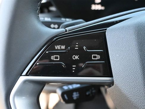 Certified 2025 Audi Q5 Premium w/ Convenience Package image 7