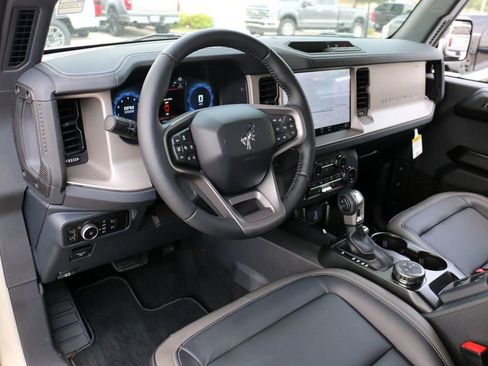 New 2026 Ford Bronco Outer Banks AWD/4WD image 17