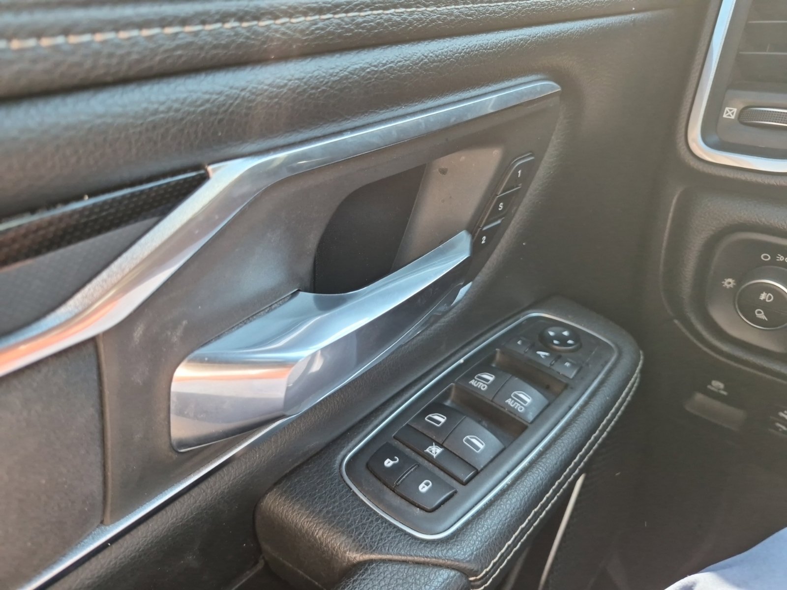 Used 2019 RAM 1500 Laramie w/ Sport Appearance Package RWD image 11