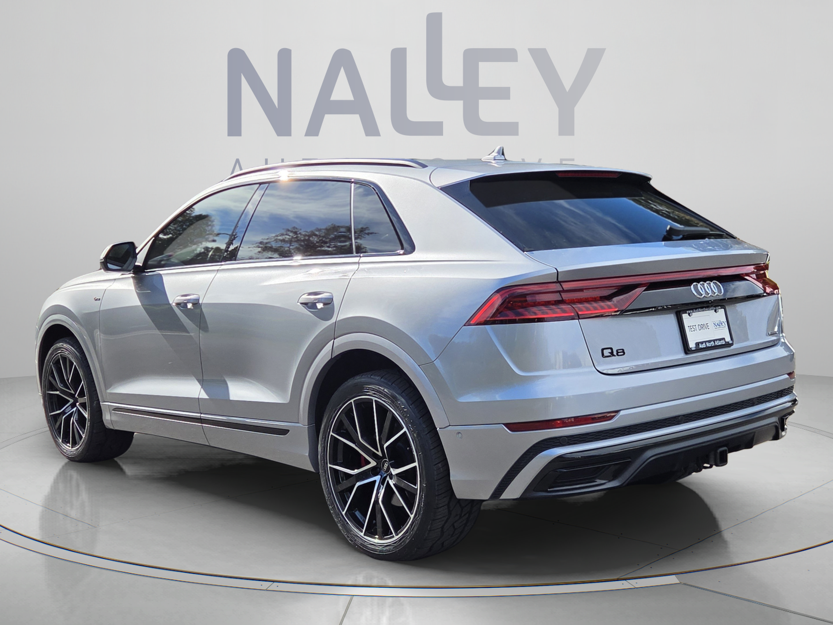 Used 2021 Audi Q8 Premium Plus w/ Premium Plus Package AWD/4WD image 3