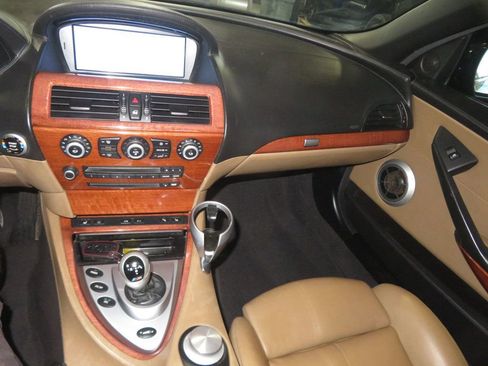 Used 2008 BMW M6 Convertible image 29