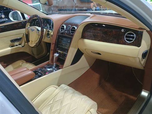 Used 2016 Bentley Flying Spur W12 AWD/4WD image 32