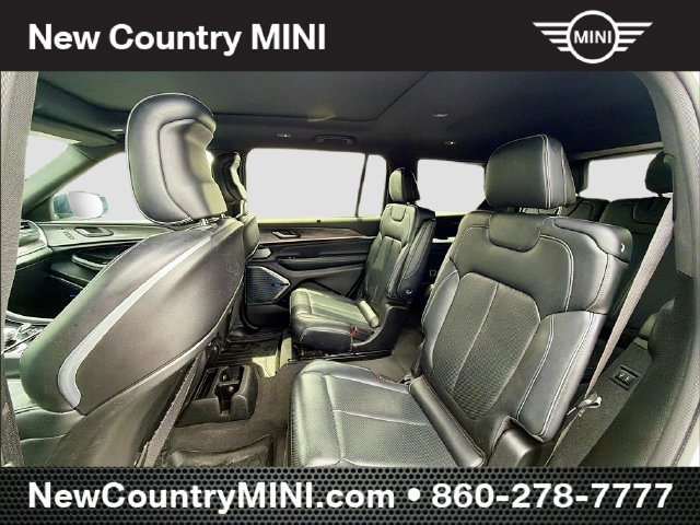 Used 2022 Jeep Grand Cherokee L Overland w/ Luxury Tech Group IV AWD/4WD image 22
