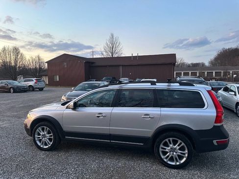 Used 2016 Volvo XC70 T5 Premier w/ Proximity Package image 8