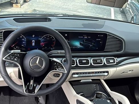 Used 2026 Mercedes-Benz GLE 580 4MATIC image 29