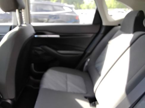 Used 2026 Kia Seltos LX FWD image 11