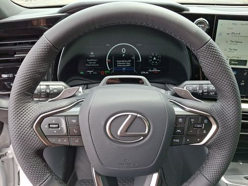 New 2026 Lexus TX 500h AWD image 13