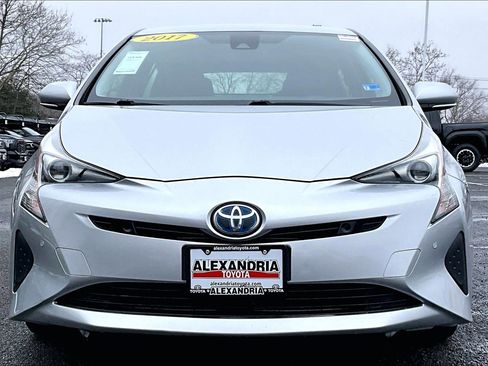 Used 2017 Toyota Prius Two w/ Prius Two Safety Plus Package image 3