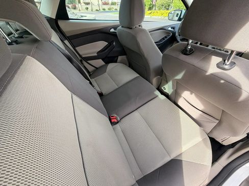 Used 2013 Ford Focus SE FWD image 10