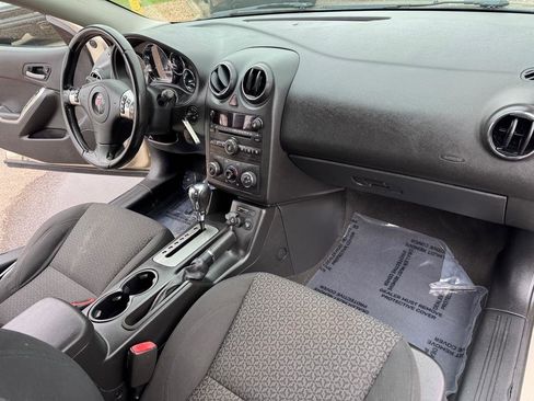 Used 2009 Pontiac G6 Sedan w/ Sport Package 2 FWD image 25