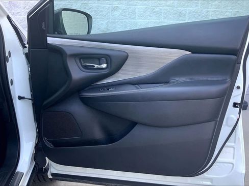 Used 2017 Nissan Murano Platinum w/ Platinum Technology Package image 20