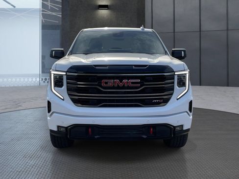 Certified 2026 GMC Sierra 1500 AT4 w/ Technology Package AWD/4WD image 9