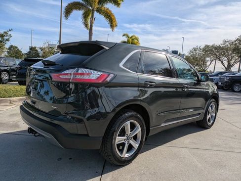 Used 2022 Ford Edge SEL w/ Convenience Package image 4