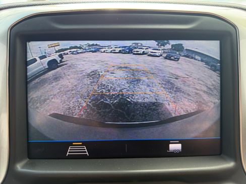 Used 2020 Chevrolet Silverado 3500 LT w/ Texas Edition AWD/4WD image 13