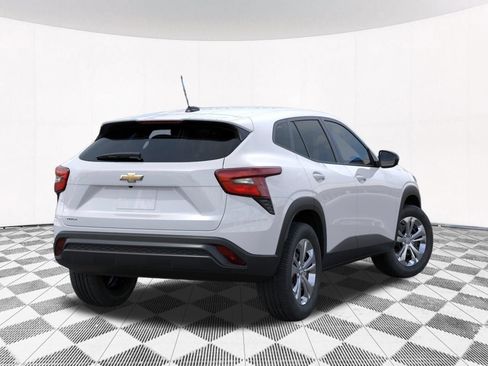 New 2026 Chevrolet Trax LS FWD image 9
