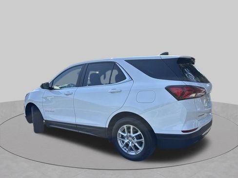Used 2023 Chevrolet Equinox LT w/ Driver Convenience Package AWD/4WD image 4