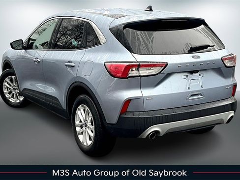 Used 2022 Ford Escape SE image 4