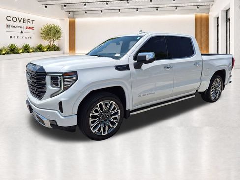 Used 2024 GMC Sierra 1500 Denali Ultimate AWD/4WD image 4
