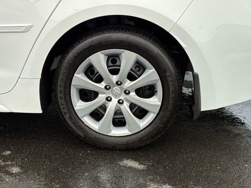 Used 2023 Toyota Corolla LE image 47