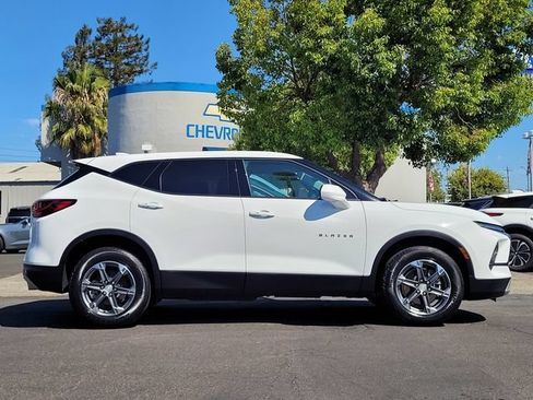 Used 2023 Chevrolet Blazer LT AWD/4WD image 5