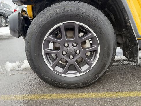 Used 2021 Jeep Wrangler Unlimited Sport image 11