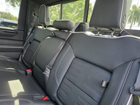 Used 2025 GMC Sierra 2500 AT4X w/ AT4X AEV Edition AWD/4WD image 16