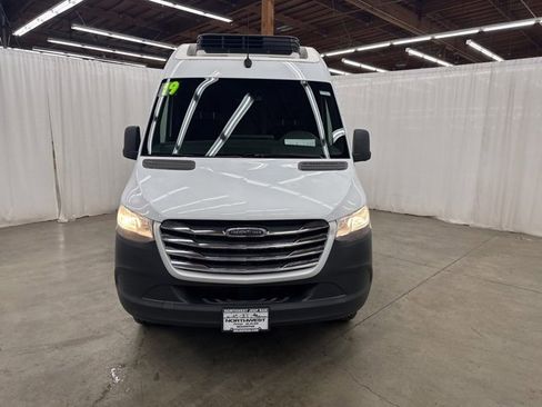 Used 2019 Freightliner Sprinter 2500 image 2