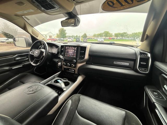 Used 2019 RAM 1500 Laramie AWD/4WD image 32
