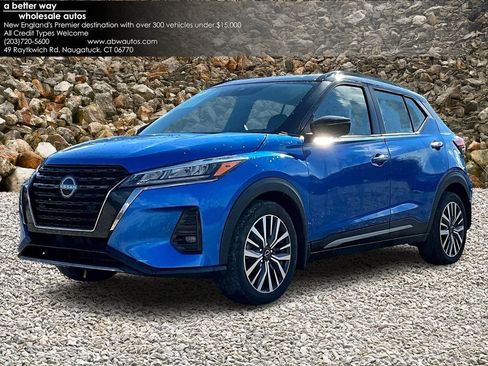 Used 2023 Nissan Kicks SR w/ SR Premium Package image 1