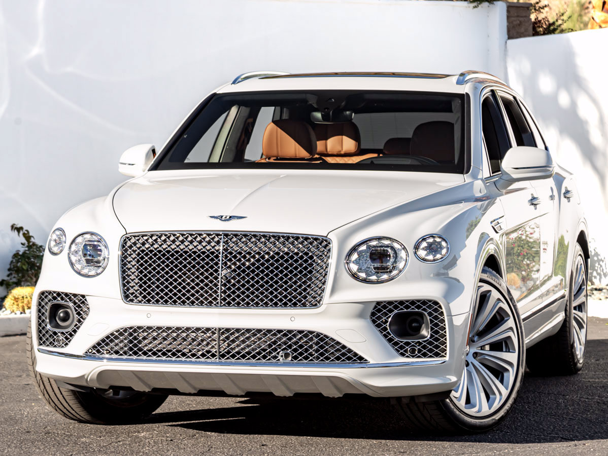 Used 2023 Bentley Bentayga Plug-In Hybrid AWD/4WD image 7