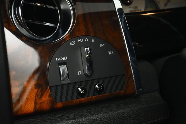 Used 2013 Rolls-Royce Ghost RWD image 54