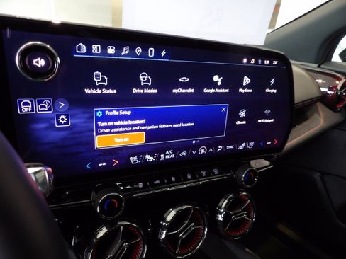 Used 2025 Chevrolet Blazer EV RS AWD/4WD image 11