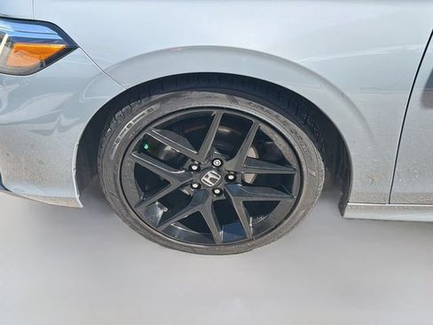 Used 2025 Honda Civic Sport image 29