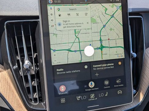 New 2026 Volvo XC60 B5 Plus w/ Climate Package AWD/4WD image 13