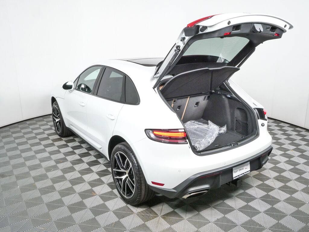 New 2026 Porsche Macan Turbo AWD/4WD image 34