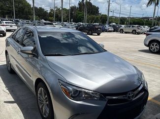 Used 2015 Toyota Camry SE FWD video 1