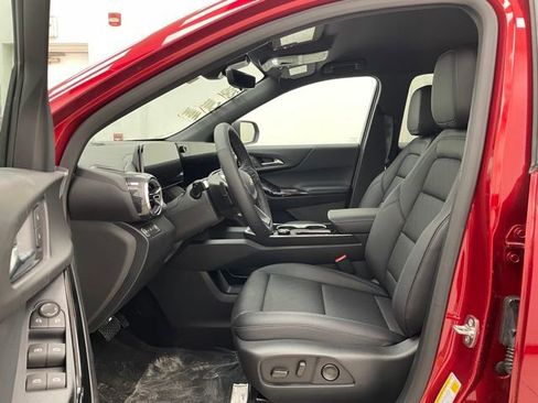 New 2026 Chevrolet Equinox LT w/ Convenience Package II AWD/4WD image 7