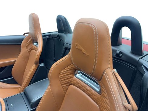 Used 2021 Jaguar F-TYPE Convertible image 32