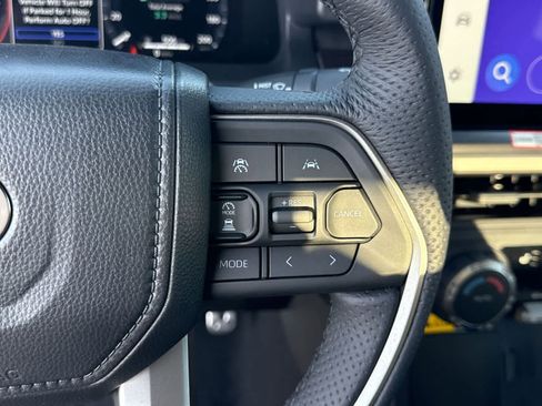 Certified 2025 Toyota Tacoma TRD Sport w/ TRD Sport Upgrade Package AWD/4WD image 28