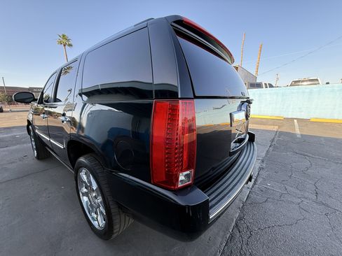 Used 2008 Cadillac Escalade AWD image 6