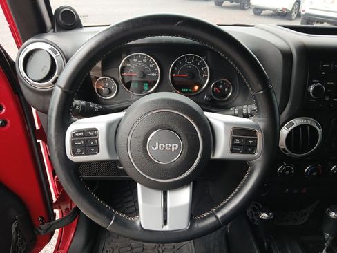 Used 2014 Jeep Wrangler Unlimited Sport image 22