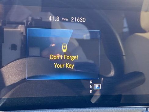 Used 2023 Mercedes-Benz GLB 250 4MATIC image 24