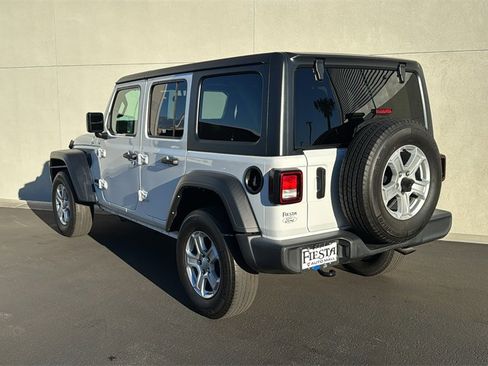 Used 2021 Jeep Wrangler Unlimited Sport image 4